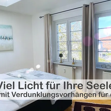 Ferienwohnung Im Gutshaus, Entschleunigung Pur Fuer Erholsame Tage Hohen Wieschendorf Exterior photo